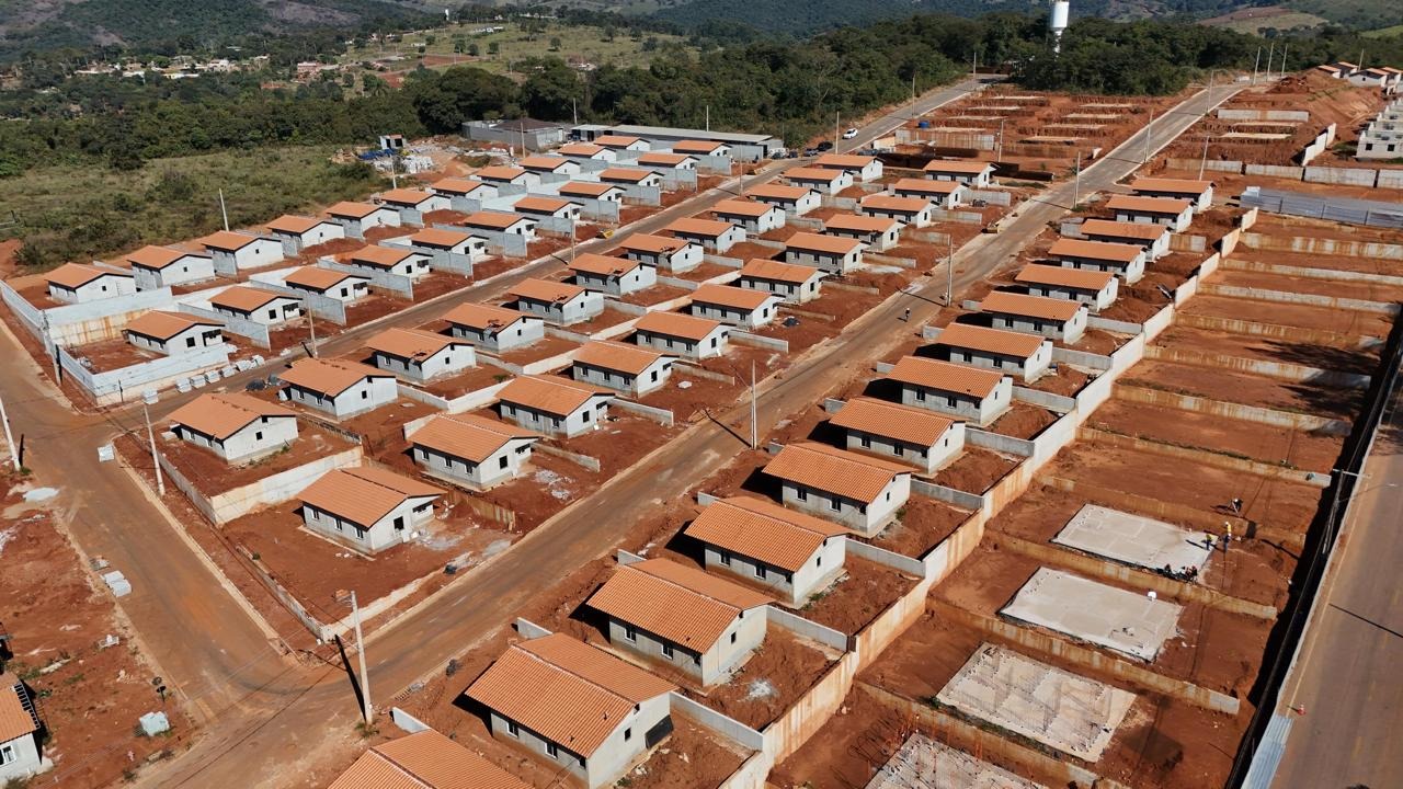 Sinarco Notícias: Construtora avança em habitação popular com 150 casas em Itatiaiuçu (MG)